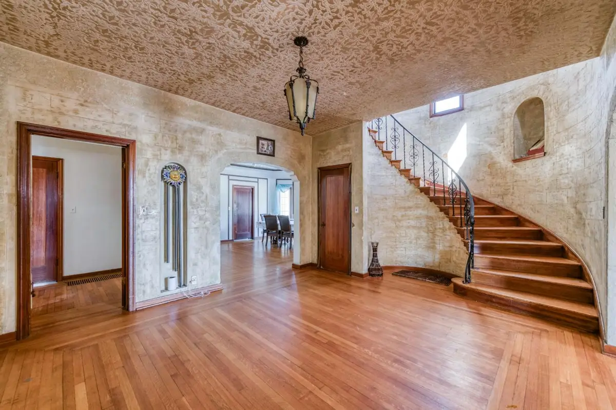 4905 E Jensen Avenue, Fresno, CA 93725 - #1