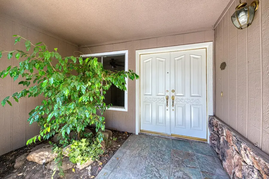 236 W Sierra Avenue, Fresno, CA 93704 - #2