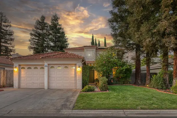 1294 E Loma Linda Avenue, Fresno, CA 93720