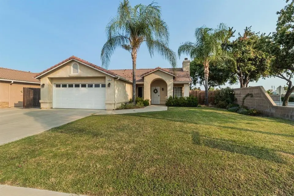 197 Lindquist Street, Kingsburg, CA 93631 - #1