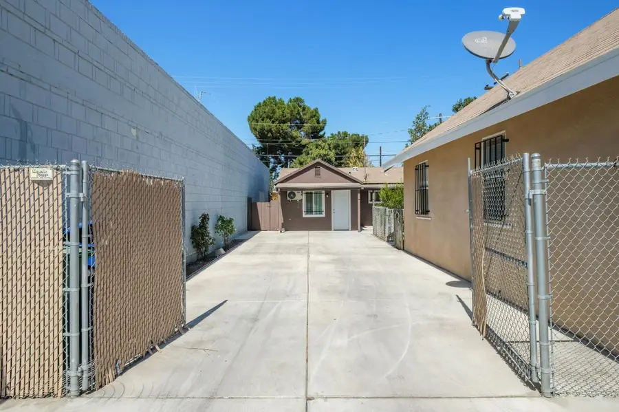 3107 E Belmont Avenue, Fresno, CA 93702 - #2