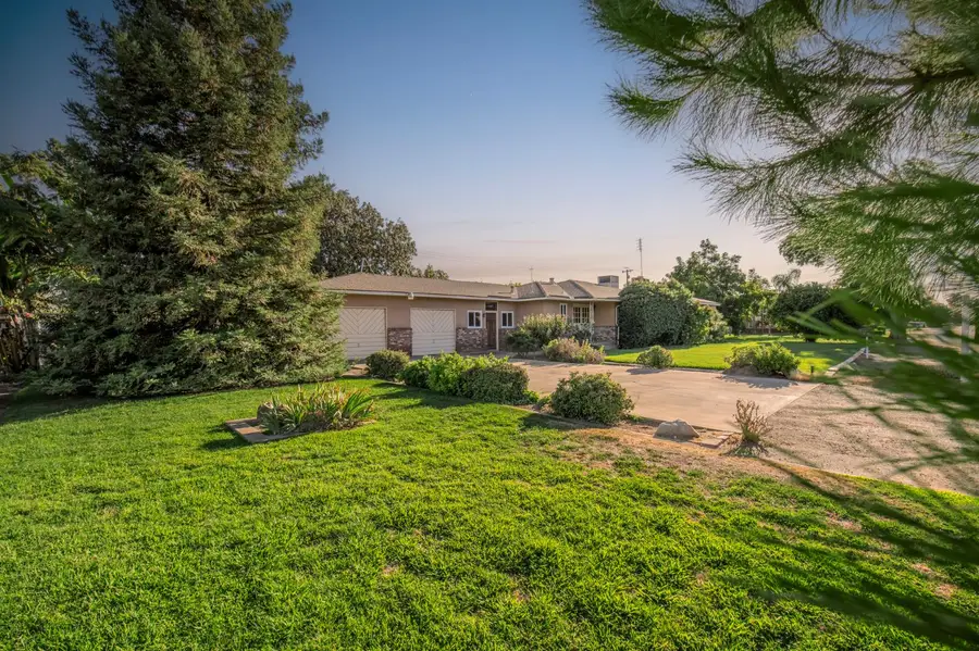 5494 E Dakota Avenue, Fresno, CA 93727 - #3