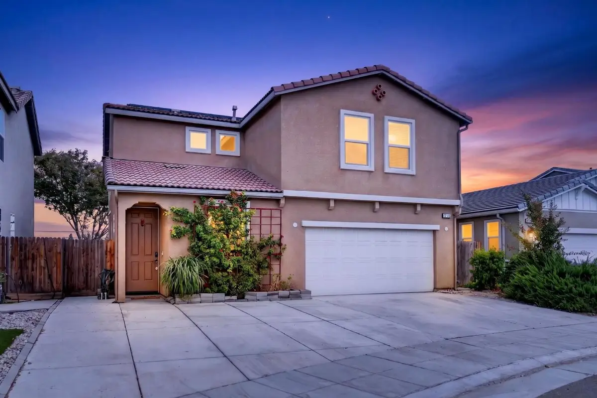 2309 S Justin Avenue, Fresno, CA 93725 - #1