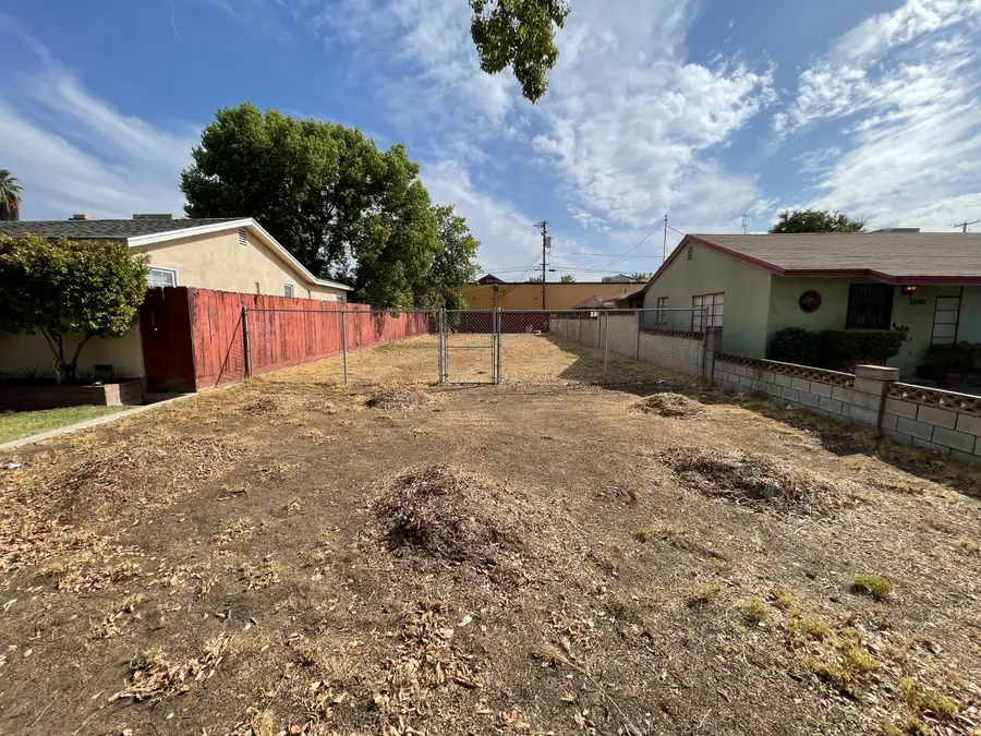3846 E Iowa Avenue, Fresno, CA 93702 - #2
