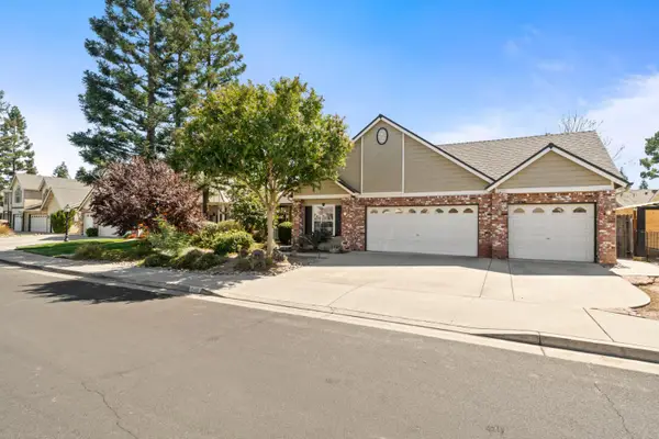 240 W Loyola Avenue, Clovis, CA 93619