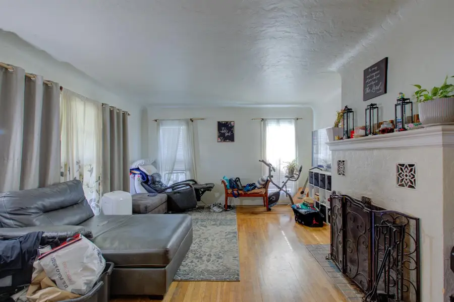 420 W 19th Street, Merced, CA 95340 - #2