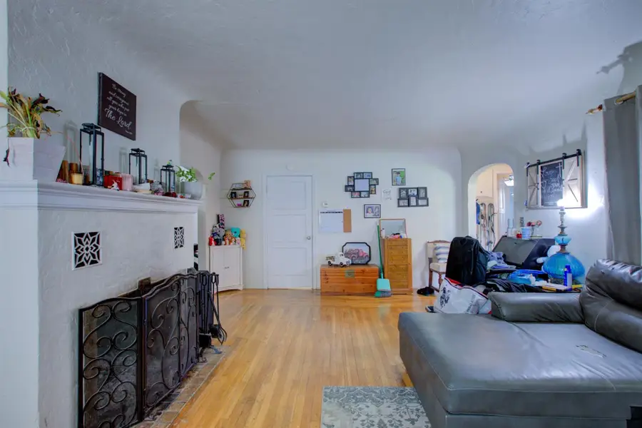 420 W 19th Street, Merced, CA 95340 - #3