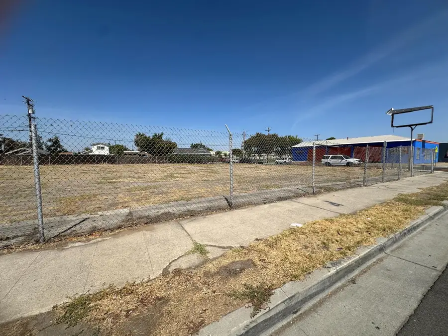 0 Belmont, Fresno, CA 93702 - #3