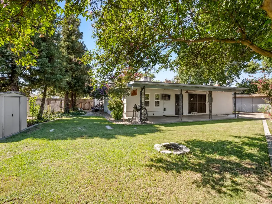 3763 E Robinson Avenue, Fresno, CA 93726 - #2