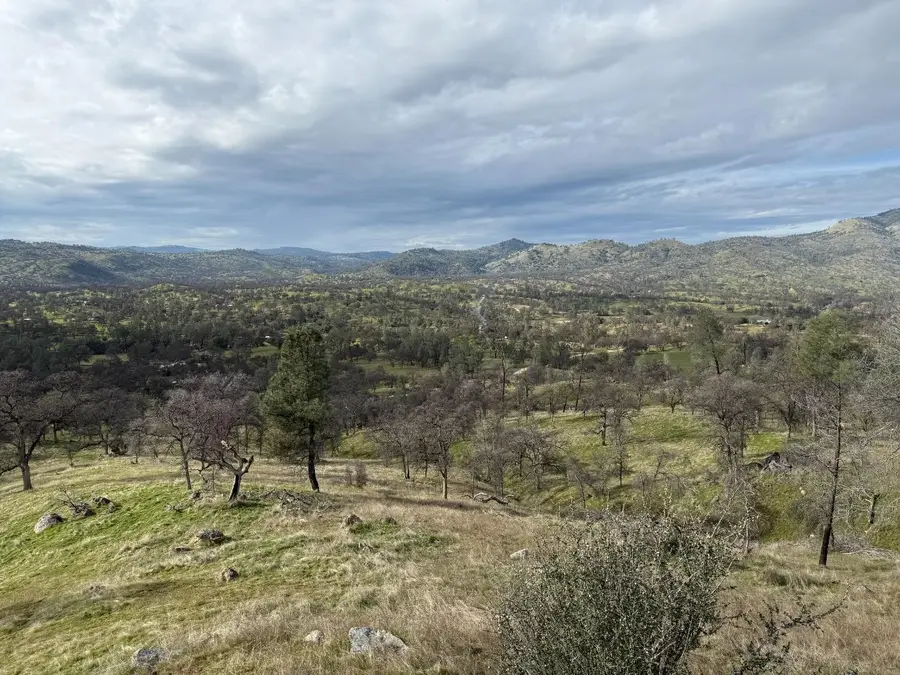 8 810 Or Action Grade, Raymond, CA 93653 - #3