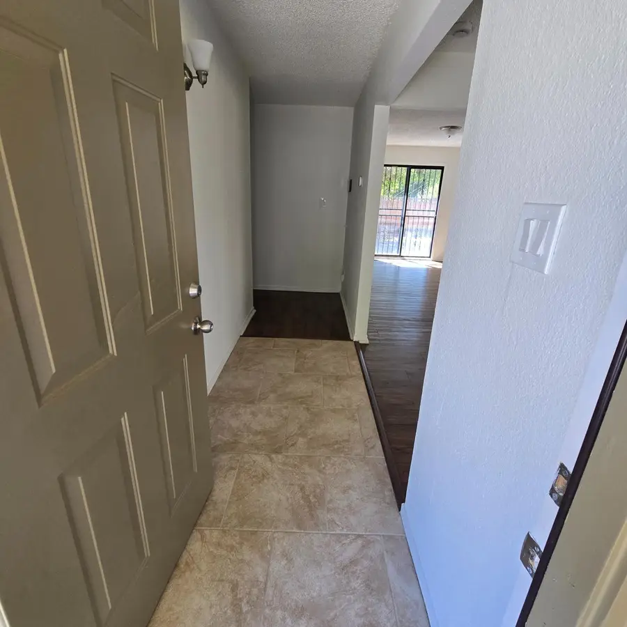 3625 N Lafayette Avenue, Fresno, CA 93705 - #3