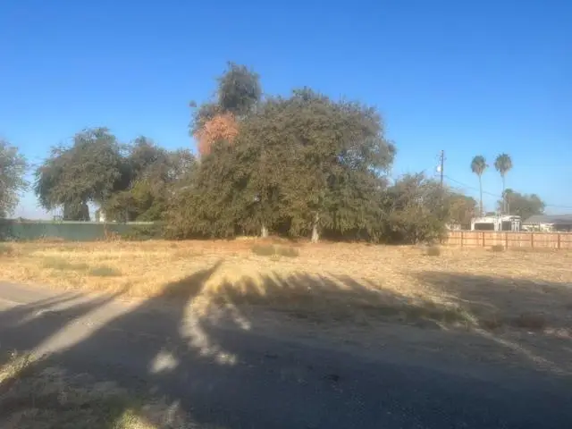 147 N Street, Firebaugh, CA 93622 - #1