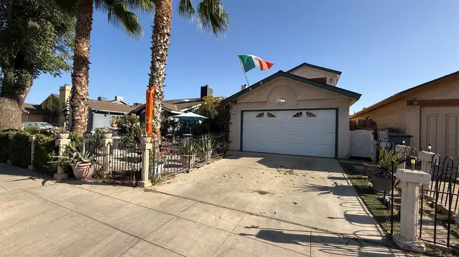 4139 W Michigan Avenue, Fresno, CA 93722 - #2