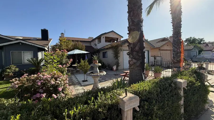 4139 W Michigan Avenue, Fresno, CA 93722 - #3