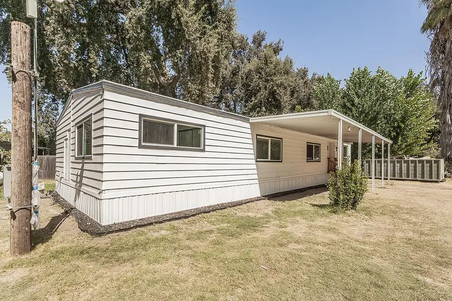 17604 E Kings Canyon Road, Sanger, CA 93657 - #3