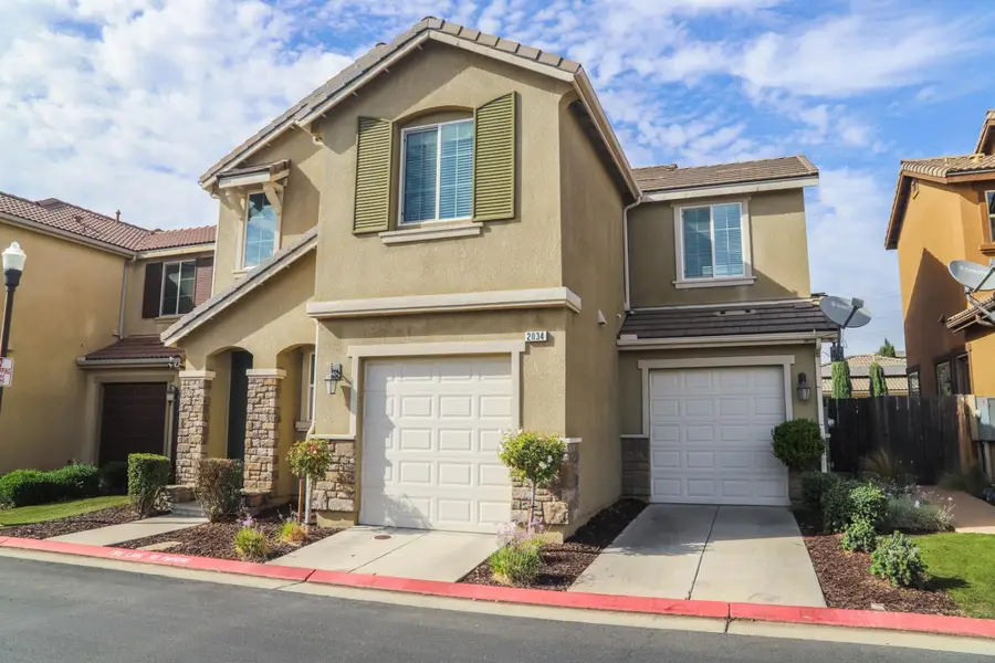2034 E Christensen Drive, Fresno, CA 93730 - #2