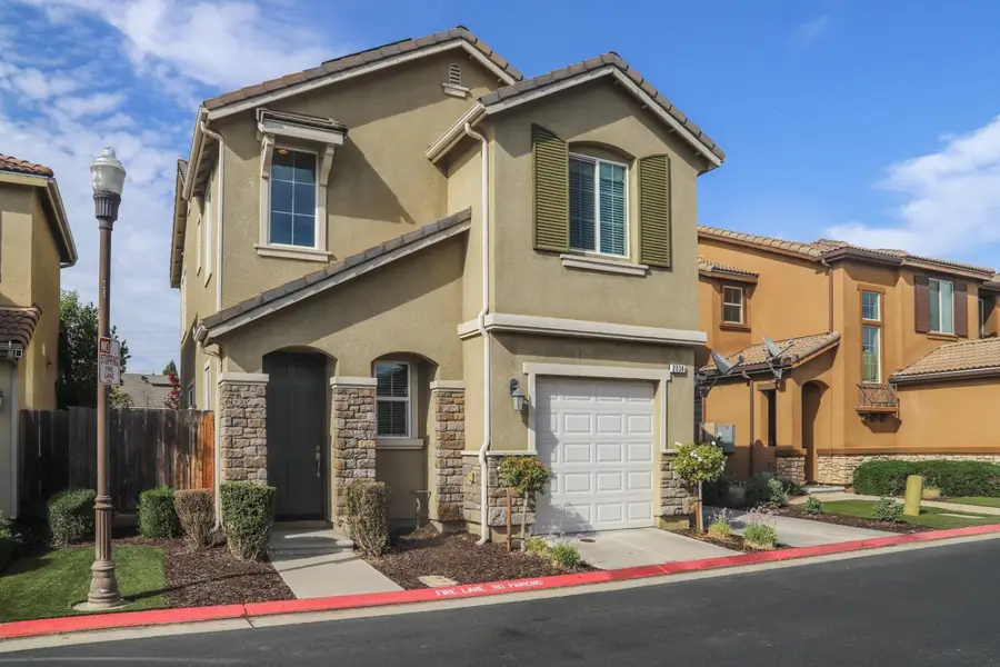 2034 E Christensen Drive, Fresno, CA 93730 - #3