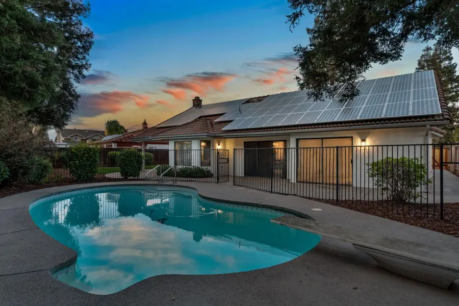 838 E. Catalina Circle, Fresno, CA 93730 - #2