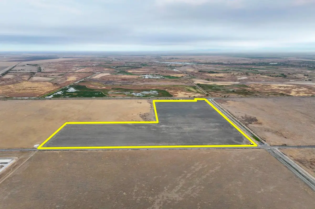 29710 W Jefferson Avenue, Tranquillity, CA 93668 - #1