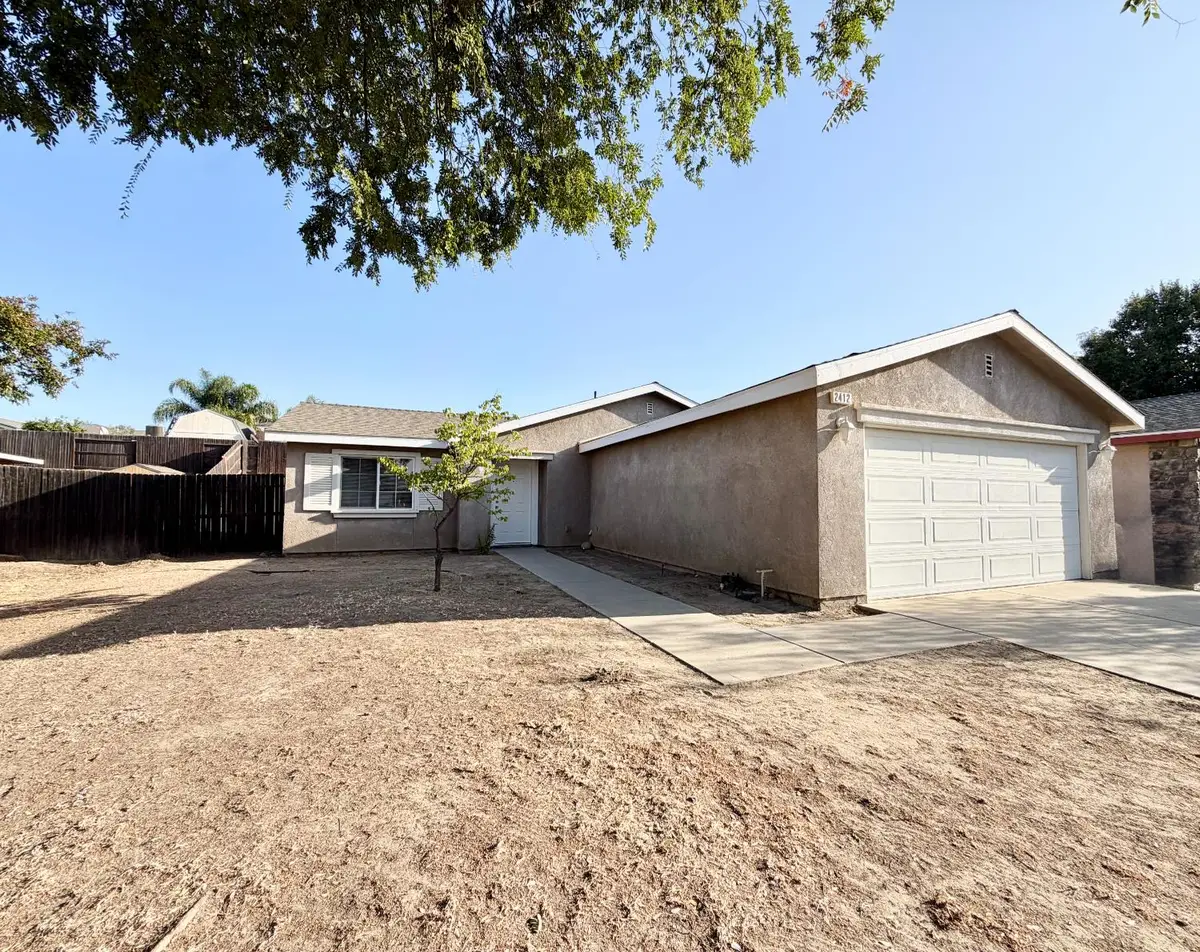 2412 Sycamore Street, Selma, CA 93662 - #1