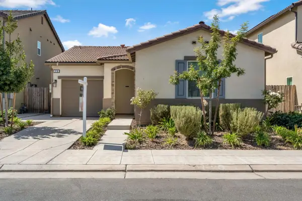 310 Talus Way S, Madera, CA 93636
