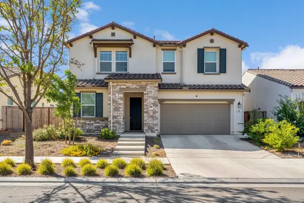 534 Laurel Crest Avenue, Madera, CA 93636