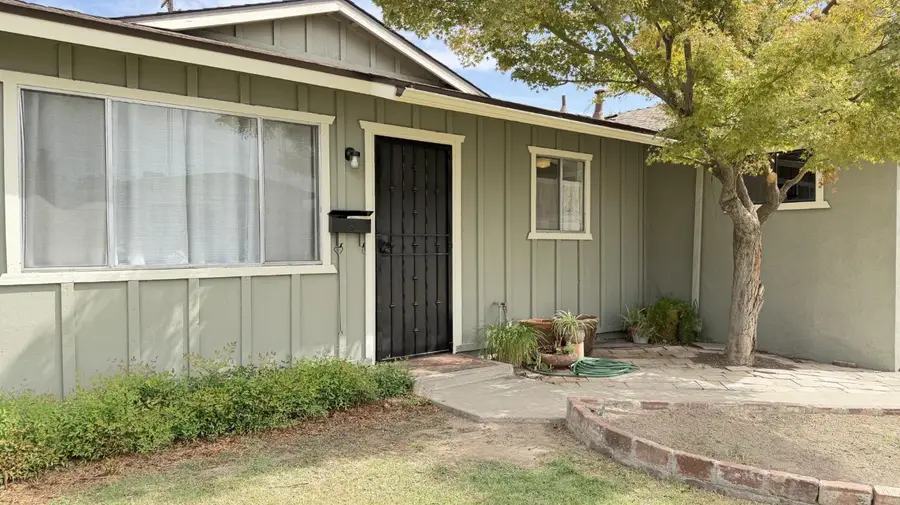 2860 A Street, Selma, CA 93662 - #3