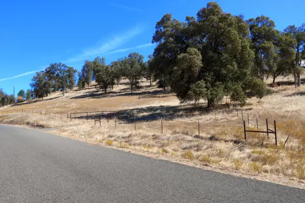 4612 Bridgeport Drive, Mariposa, CA 95338