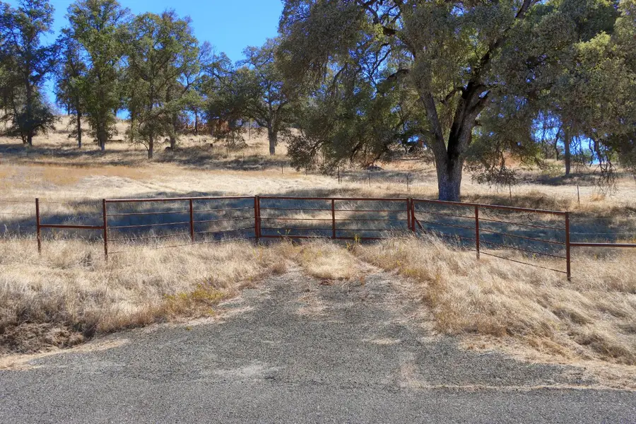 4612 Bridgeport Drive, Mariposa, CA 95338 - #3