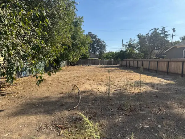3040 E Washington Avenue, Fresno, CA 93701