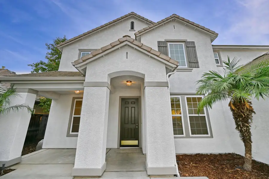 4793 N Emerald Peak Drive, Clovis, CA 93619 - #3