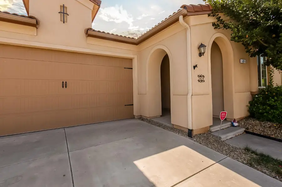 3424 Flint Avenue, Clovis, CA 93619 - #2
