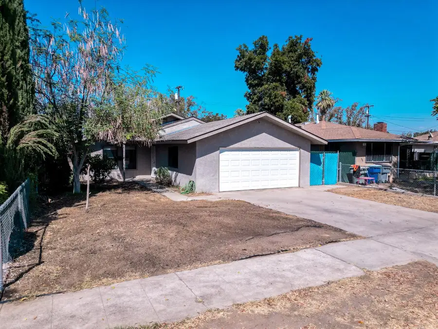 4067 E Butler Avenue, Fresno, CA 93702 - #2