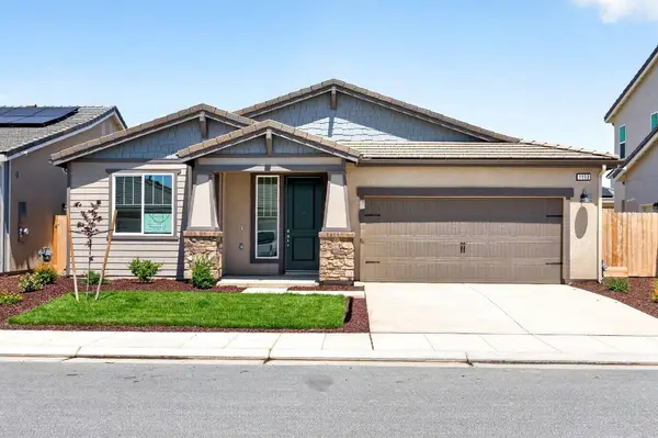 1193 Magnolia Court W, Madera, CA 93636