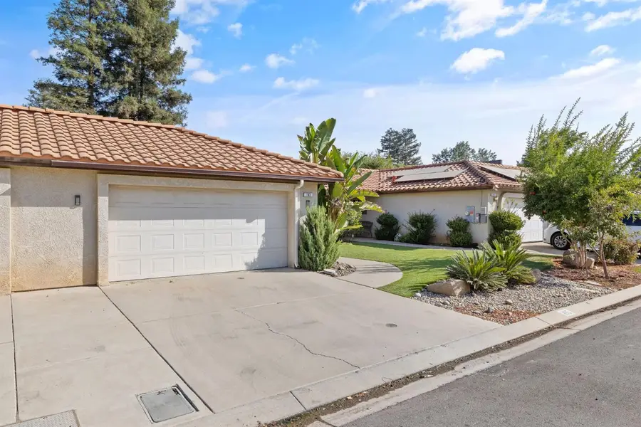 165 Crown Lane, Madera, CA 93637 - #2