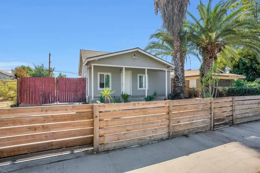 2258 E Clay Avenue, Fresno, CA 93701 - #3