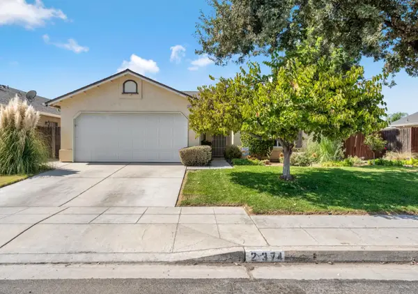 2374 S Sabre Avenue, Fresno, CA 93727