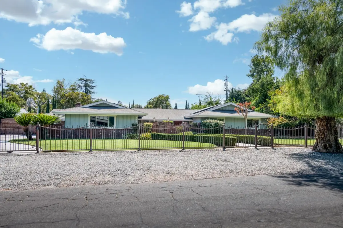 183 W Indianapolis Avenue, Fresno, CA 93705 - #1
