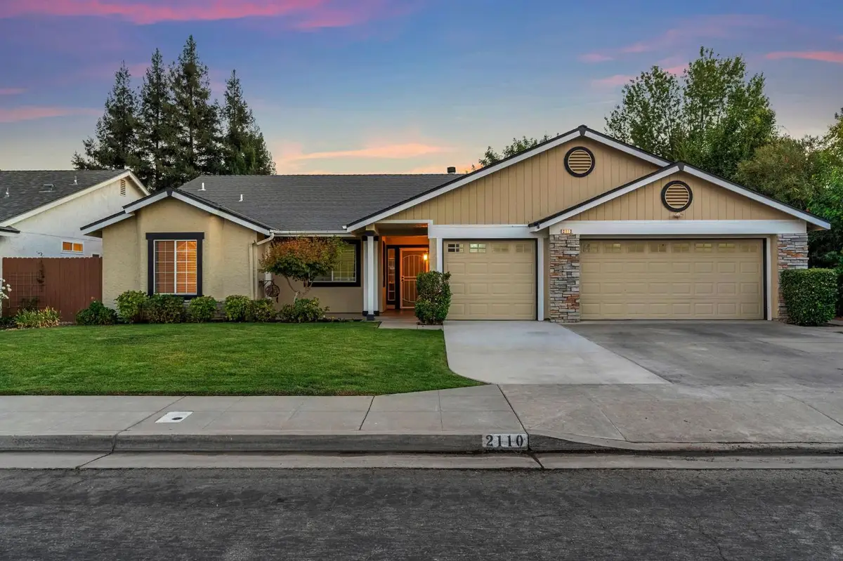 2110 Goshen Avenue, Clovis, CA 93611 - #1