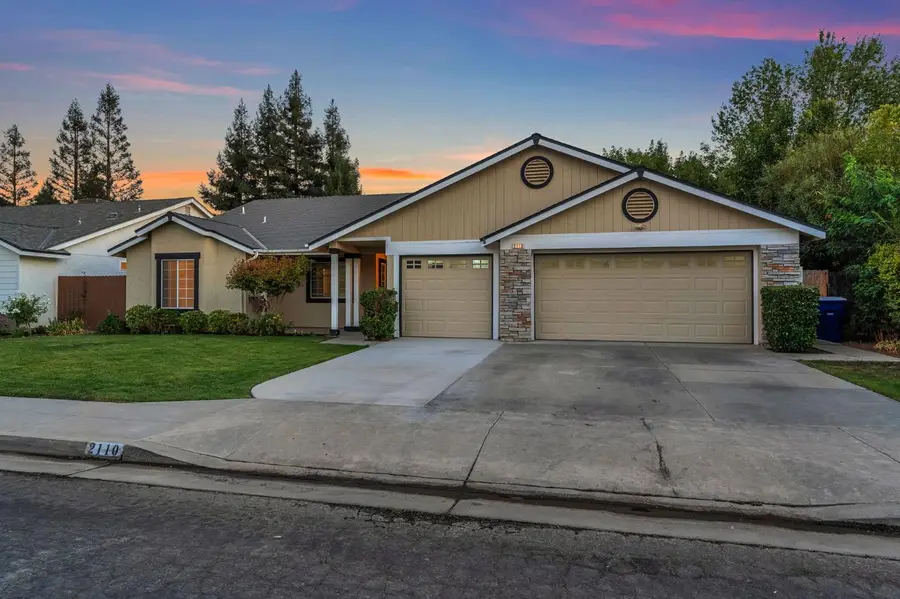 2110 Goshen Avenue, Clovis, CA 93611 - #2