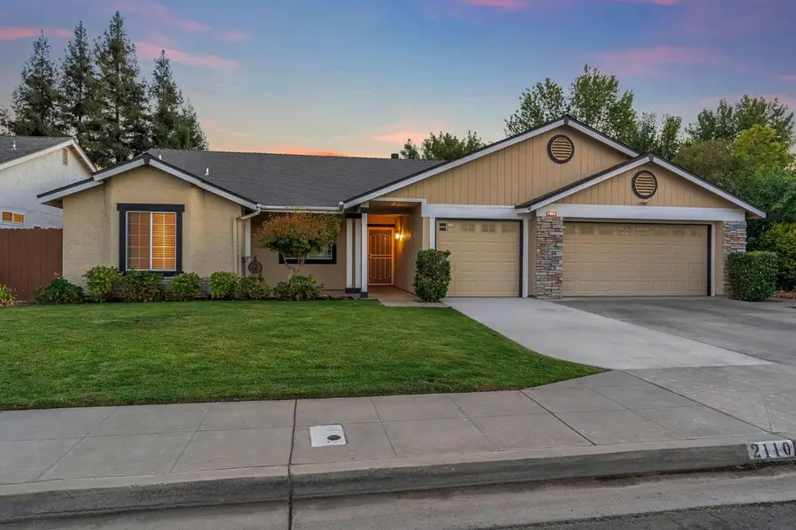 2110 Goshen Avenue, Clovis, CA 93611 - #3