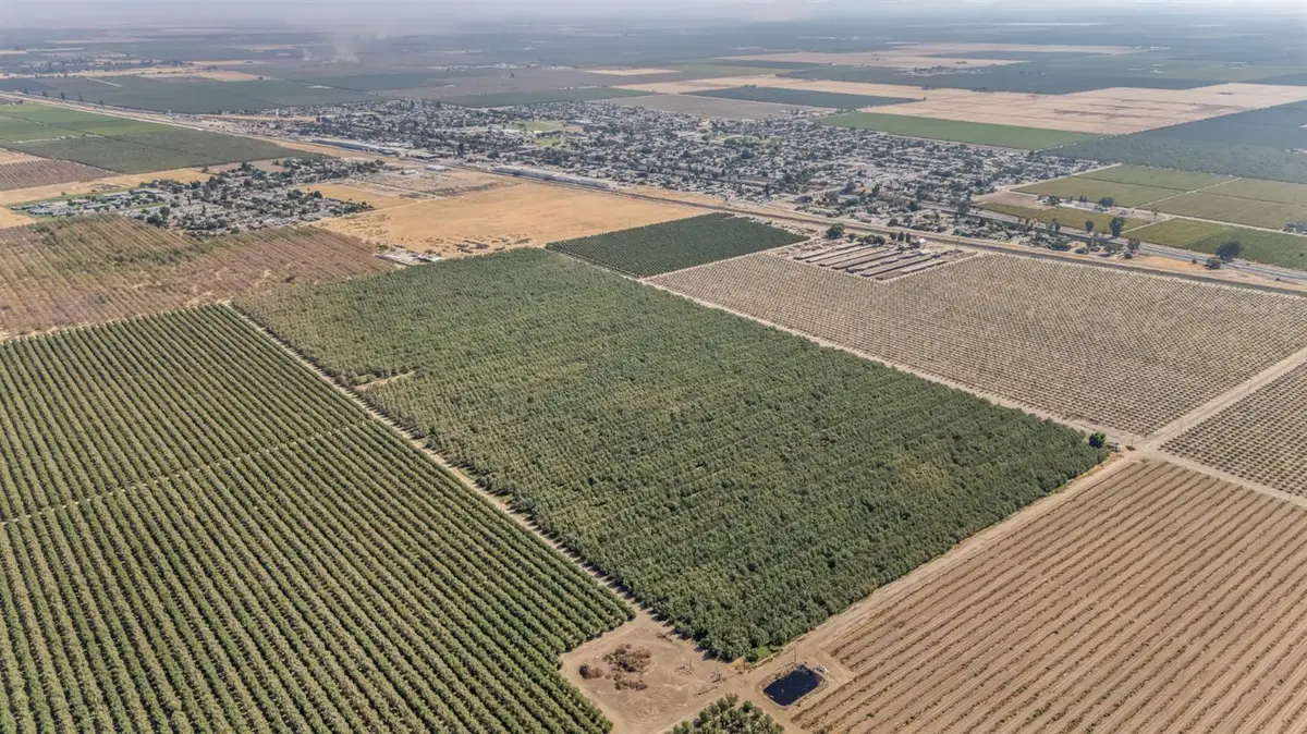1 Armstrong Ave, Earlimart, CA 93219 - #1
