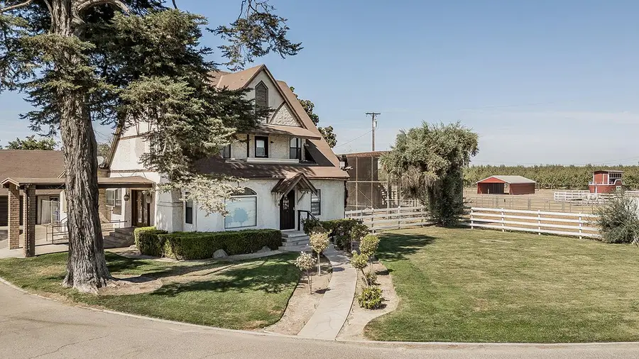 14901 S Highland Avenue S, Selma, CA 93662 - #2
