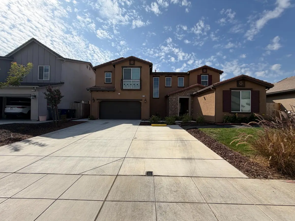 4116 Twain Avenue, Clovis, CA 93619 - #1
