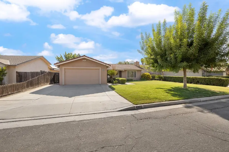 6302 N Delbert Avenue, Fresno, CA 93722 - #2