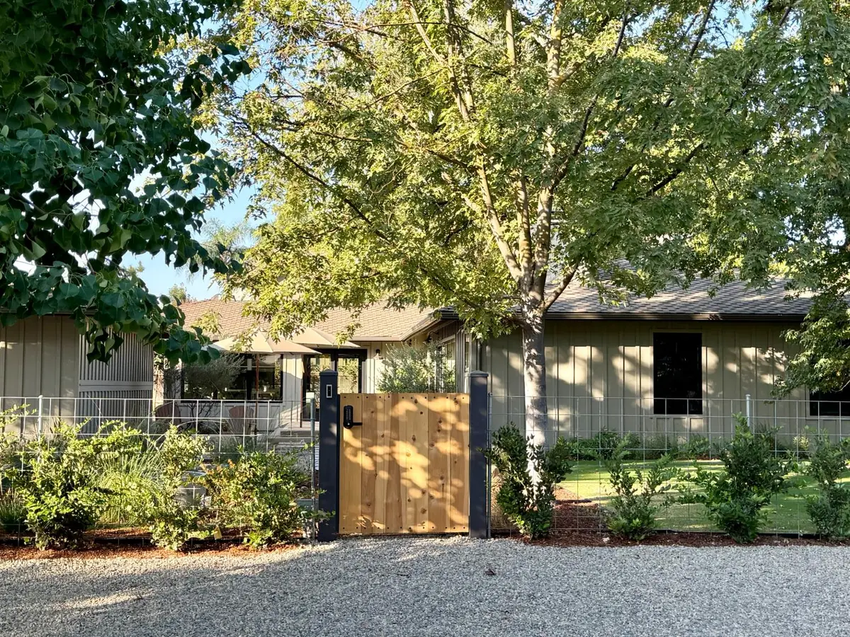 4933 N Wishon Court, Fresno, CA 93704 - #1