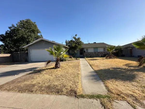 3046 E Robinson Avenue, Fresno, CA 93726