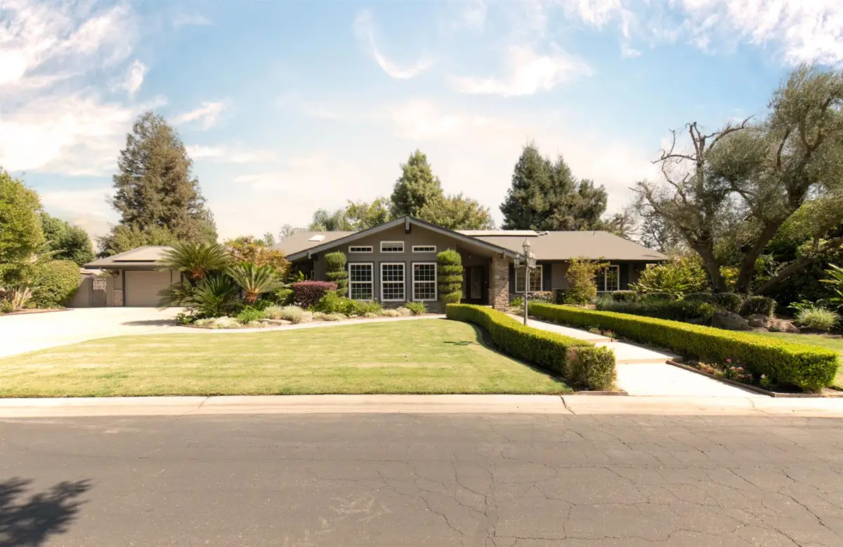 7402 N Benedict Avenue, Fresno, CA 93711 - #1