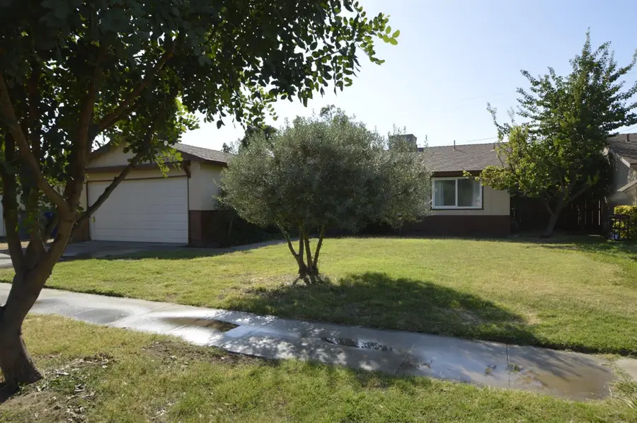 4331 N Gearhart Avenue, Fresno, CA 93726 - #2