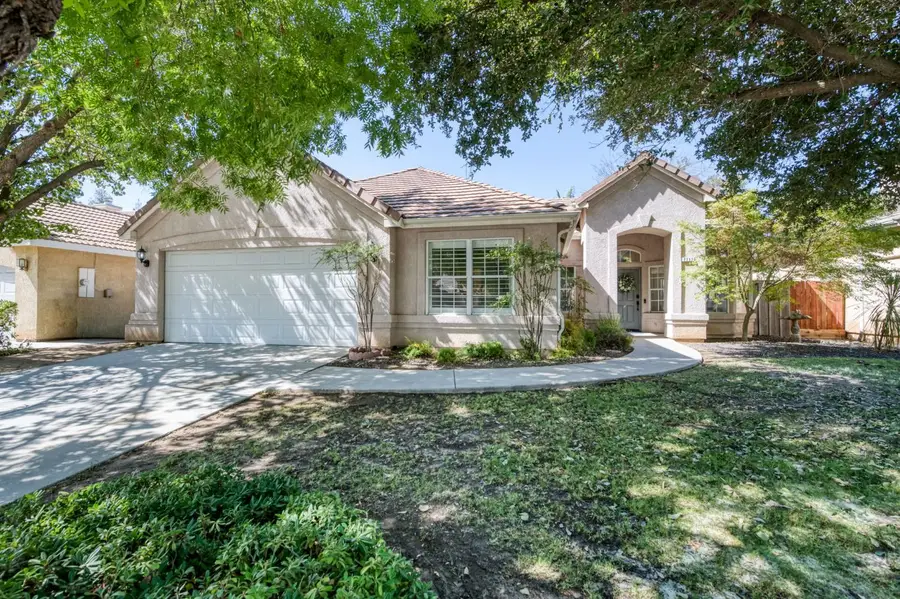 7717 N Ivanhoe Avenue, Fresno, CA 93722 - #3
